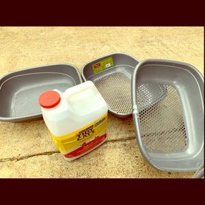 Whisker City Sifting Scoop Free Litter Box